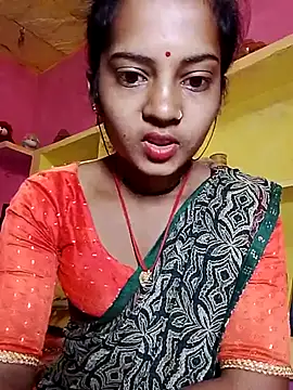 Snapshot of Hot_bbbb chatting on 11/20/25, 08:08 Hot bbbb online show from 11/20/25, 08:08