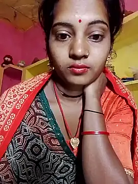 Snapshot of Hot_bbbb chatting on 11/26/25, 07:04 Hot bbbb online show from 11/26/25, 07:04