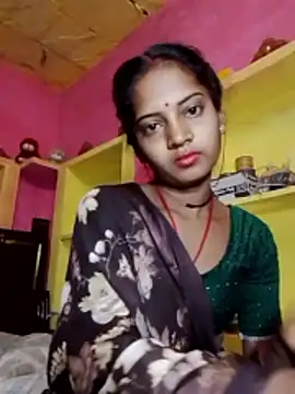 Snapshot of Hot_bbbb chatting on 12/01/25, 10:37 Hot bbbb online show from 12/01/25, 10:37