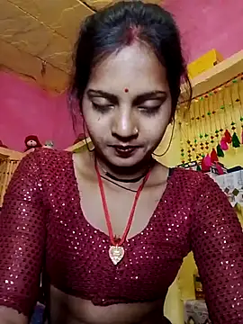 Snapshot of Hot_bbbb chatting on 02/19/26, 07:54 Hot bbbb online show from 02/19/26, 07:54