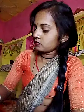 Snapshot of Hot_bbbb chatting on 04/10/26, 06:12 Hot bbbb online show from 04/10/26, 06:12