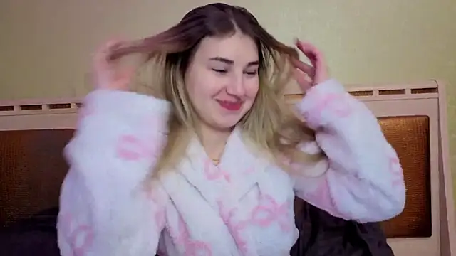 Snapshot of sugarskitty chatting on 02/21/26, 02:40 sugarskitty online show from 02/21/26, 02:40