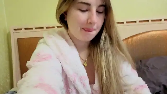 Snapshot of sugarskitty chatting on 03/21/26, 11:37 sugarskitty online show from 03/21/26, 11:37