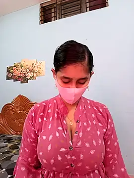 Cute Faria online show from 12/18/25, 03:45