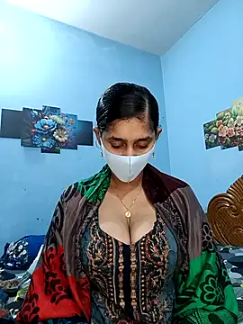 Snapshot of Cute_Faria chatting on 01/18/26, 04:22 Cute Faria online show from 01/18/26, 04:22