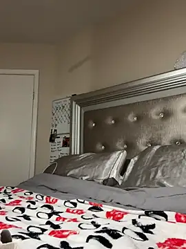 Snapshot of Chicagobabe chatting on 02/22/26, 07:29 Chicagobabe online show from 02/22/26, 07:29