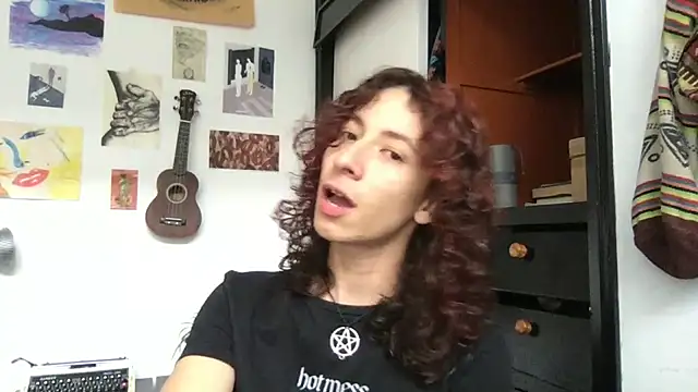 Snapshot of camille_delrey chatting on 02/02/26, 06:39 camille delrey online show from 02/02/26, 06:39