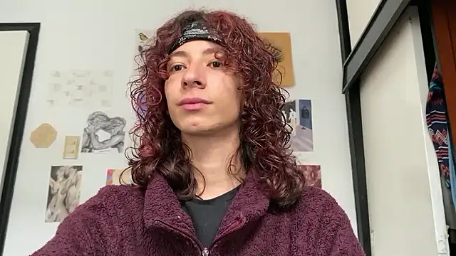 Snapshot of camille_delrey chatting on 02/03/26, 03:50 camille delrey online show from 02/03/26, 03:50