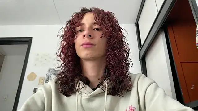 Snapshot of camille_delrey chatting on 02/04/26, 06:03 camille delrey online show from 02/04/26, 06:03