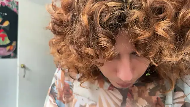 Snapshot of camille_delrey chatting on 02/15/26, 03:20 camille delrey online show from 02/15/26, 03:20