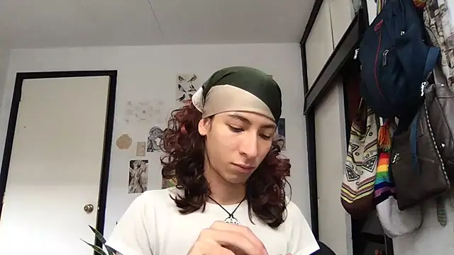 Snapshot of camille_delrey chatting on 03/23/26, 05:39 camille delrey online show from 03/23/26, 05:39