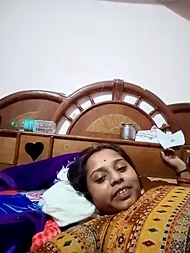 Snapshot of Hot_crety chatting on 09/25/25, 01:15 Hot crety online show from 09/25/25, 01:15