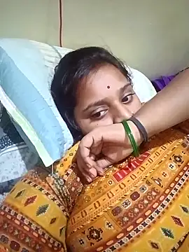 Snapshot of Hot_crety chatting on 10/16/25, 12:50 Hot crety online show from 10/16/25, 12:50