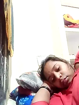 Snapshot of Hot_crety chatting on 02/03/26, 02:53 Hot crety online show from 02/03/26, 02:53