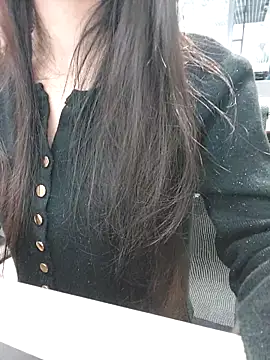 Snapshot of meomeocute chatting on 11/17/25, 04:29 meomeocute online show from 11/17/25, 04:29