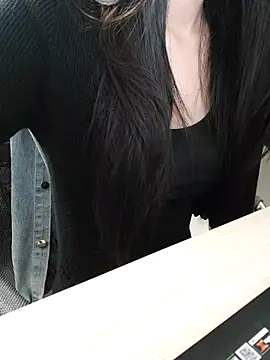 Snapshot of meomeocute chatting on 11/26/25, 08:59 meomeocute online show from 11/26/25, 08:59