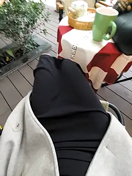 Snapshot of meomeocute chatting on 12/04/25, 09:40 meomeocute online show from 12/04/25, 09:40