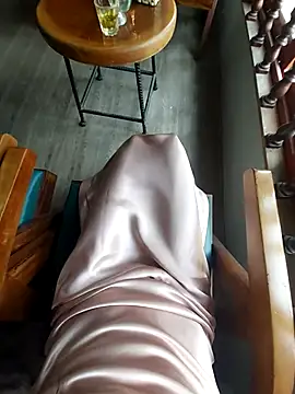 Snapshot of meomeocute chatting on 12/19/25, 06:20 meomeocute online show from 12/19/25, 06:20