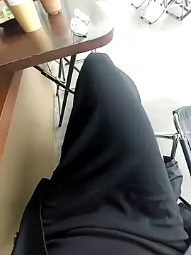 Snapshot of meomeocute chatting on 02/07/26, 03:32 meomeocute online show from 02/07/26, 03:32