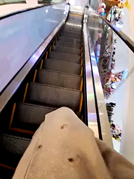 Snapshot of meomeocute chatting on 02/12/26, 02:45 meomeocute online show from 02/12/26, 02:45