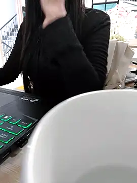 Snapshot of meomeocute chatting on 03/18/26, 04:15 meomeocute online show from 03/18/26, 04:15