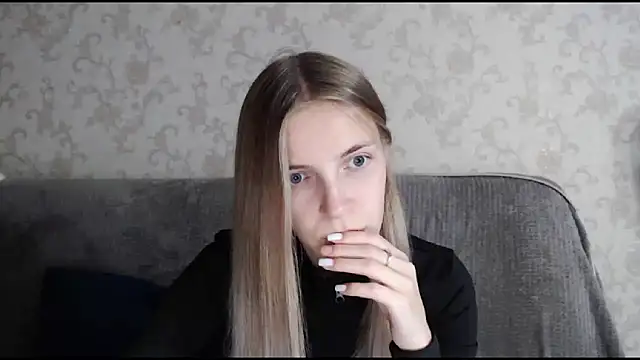 HitGyrl online show from 10/07/25, 01:03