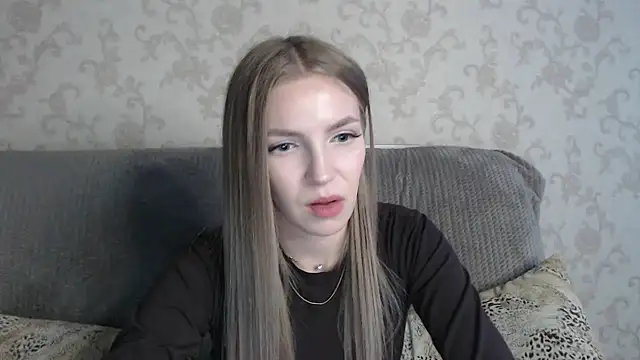 HitGyrl online show from 04/30/26, 11:42