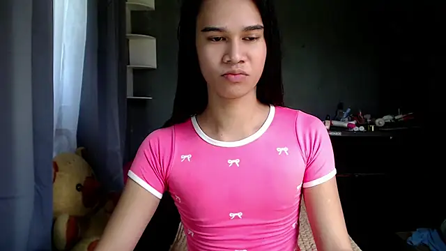 Snapshot of urseductivebarbie_xx chatting on 09/22/25, 04:36 urseductivebarbie xx online show from 09/22/25, 04:36