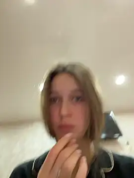 ElliRose online show from 12/14/25, 09:47