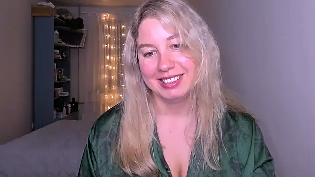 Snapshot of NancySanders chatting on 05/16/26, 07:45 NancySanders online show from 05/16/26, 07:45