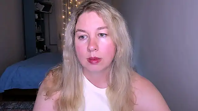 Snapshot of NancySanders chatting on 06/19/26, 05:50 NancySanders online show from 06/19/26, 05:50