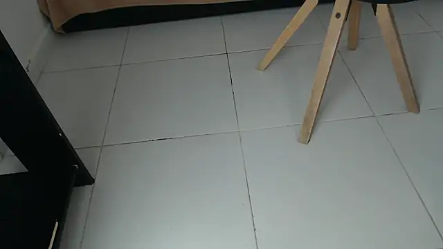 Michellee 20 online show from 10/10/25, 01:32