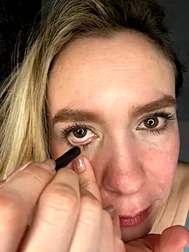 BritgetPsychol online show from 11/04/25, 02:32