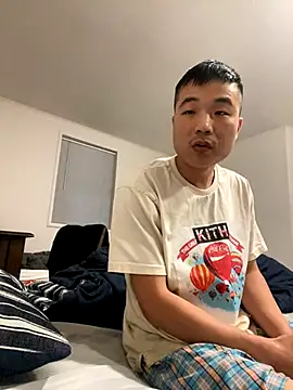 Snapshot of mading7 chatting on 11/14/25, 06:12 mading7 online show from 11/14/25, 06:12