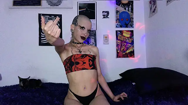 Snapshot of plutonbluemooon333 chatting on 03/16/26, 05:44 plutonbluemooon333 online show from 03/16/26, 05:44