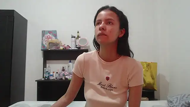 nathaly jones  online show from 06/15/26, 12:29