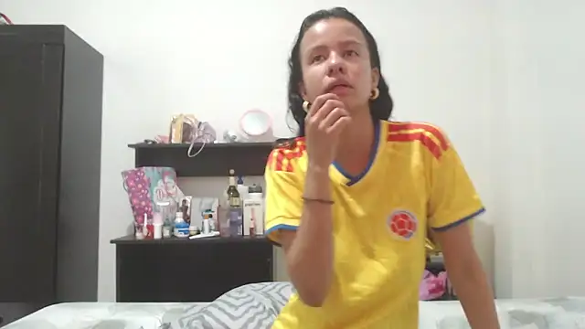 nathaly jones  online show from 06/17/26, 12:18