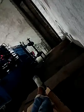 Snapshot of PosingWeasel chatting on 11/02/25, 09:06 PosingWeasel online show from 11/02/25, 09:06