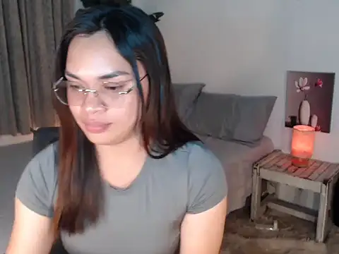 Snapshot of Luckystarxx chatting on 03/11/26, 06:47 Luckystarxx online show from 03/11/26, 06:47