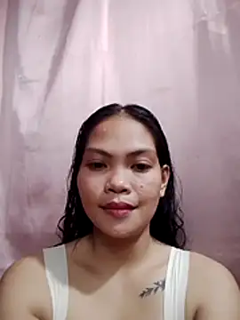 Snapshot of missluvv chatting on 12/02/25, 02:17 missluvv online show from 12/02/25, 02:17