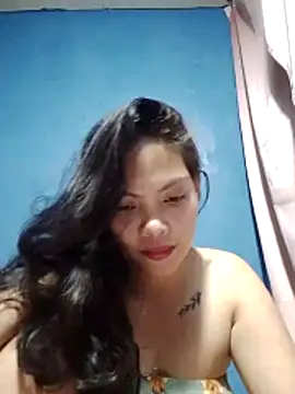 Snapshot of missluvv chatting on 03/13/26, 01:18 missluvv online show from 03/13/26, 01:18