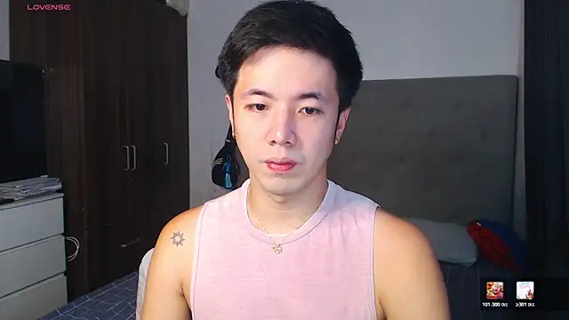 Snapshot of Addictiveboi chatting on 03/24/26, 01:21 Addictiveboi online show from 03/24/26, 01:21