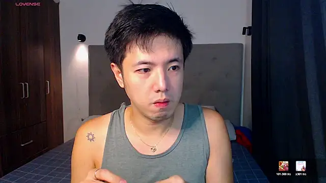 Snapshot of Addictiveboi chatting on 03/27/26, 02:17 Addictiveboi online show from 03/27/26, 02:17