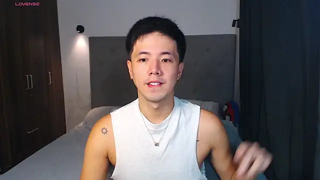 Snapshot of Addictiveboi chatting on 03/31/26, 01:29 Addictiveboi online show from 03/31/26, 01:29