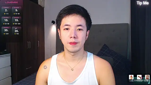 Snapshot of Addictiveboi chatting on 04/26/26, 02:09 Addictiveboi online show from 04/26/26, 02:09
