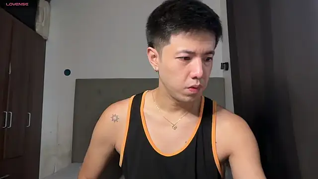 Addictiveboi online show from 05/26/26, 01:45