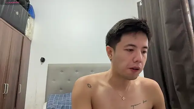 Addictiveboi online show from 06/04/26, 03:23