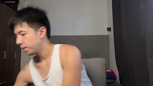 Addictiveboi online show from 06/09/26, 04:13