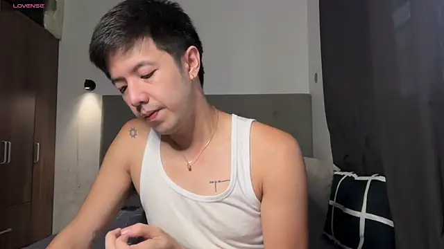 Addictiveboi online show from 06/17/26, 02:14