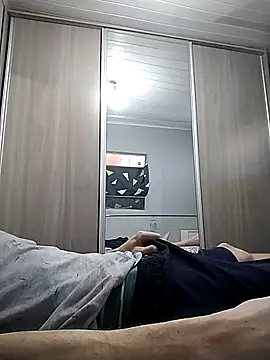 Snapshot of 12dery chatting on 10/12/25, 07:24 12dery online show from 10/12/25, 07:24
